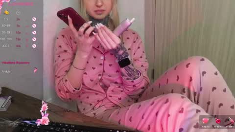 Alis online show from February 2025 01:01:01 PM