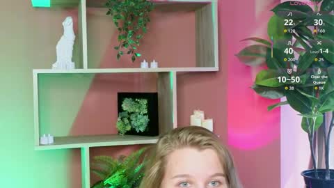_watchmesmile_ online show from May 2026 04:40:02 AM