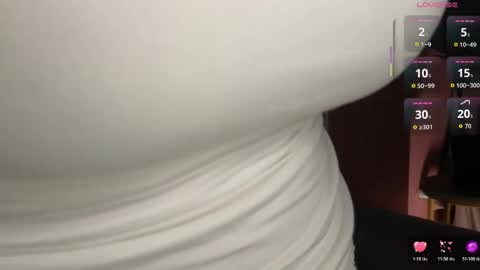 _watchmesmile_ online show from June 2026 02:27:01 AM