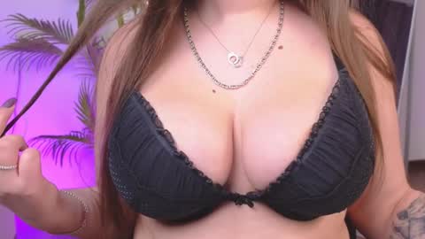 Wendy online show from January 2025 07:39:01 PM