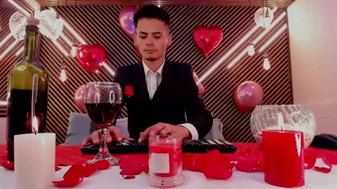  white fox  online show from February 2025 03:31:02 AM