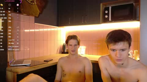 Snapshot of _whitenight18_ chatting on February 2025 07:06:02 PM Bogdan Vlad online show from February 2025 07:06:02 PM