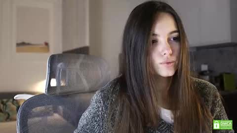 Snapshot of _whoareu_ chatting on November 2025 11:20:02 AM Kristina online show from November 2025 11:20:02 AM