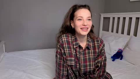 Snapshot of _wild_beauty_ chatting on November 2025 05:29:02 AM _wild_beauty_ online show from November 2025 05:29:02 AM