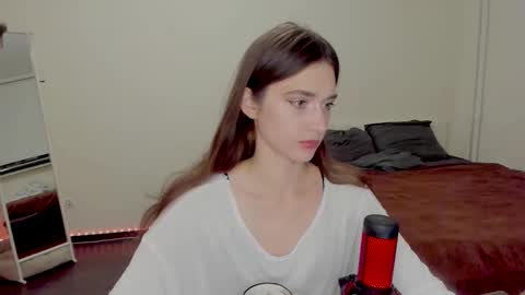 Willa online show from October 2025 01:55:02 PM