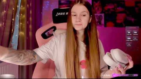 Enni online show from December 2024 08:24:01 AM