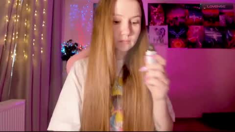 Enni online show from February 2025 07:49:02 AM