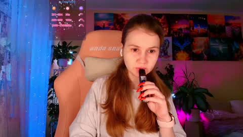 Enni online show from November 2025 08:05:01 AM