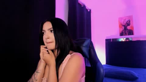 Snapshot of _xiimena chatting on December 2025 02:53:02 AM xiimena and danilo online show from December 2025 02:53:02 AM