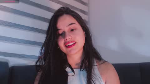 Snapshot of _your_little_nut chatting on December 2024 01:47:02 AM Macca and Ana online show from December 2024 01:47:02 AM
