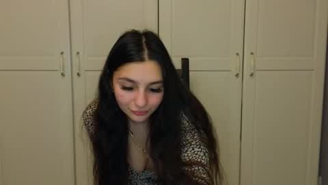 Niki online show from December 2025 09:53:01 PM