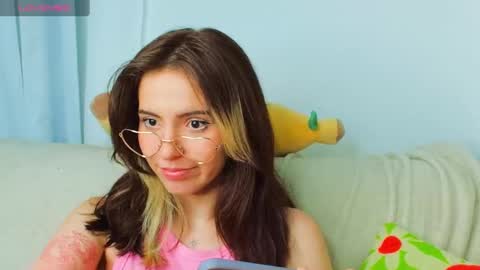 _yourcherrybomb online show from January 2025 10:32:02 AM