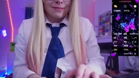 Snapshot of _yummy_girl_ chatting on January 2026 03:36:01 PM Polly online show from January 2026 03:36:01 PM