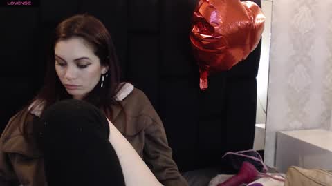 Yuyi online show from February 2025 02:21:01 PM