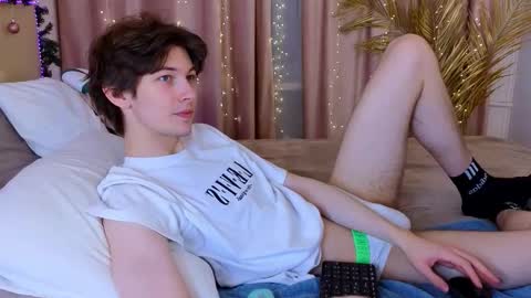 Snapshot of a11ice chatting on December 2025 01:51:01 PM Denis online show from December 2025 01:51:01 PM