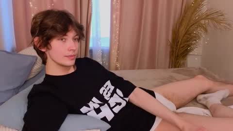 Snapshot of a11ice chatting on February 2026 12:53:02 PM Denis online show from February 2026 12:53:02 PM