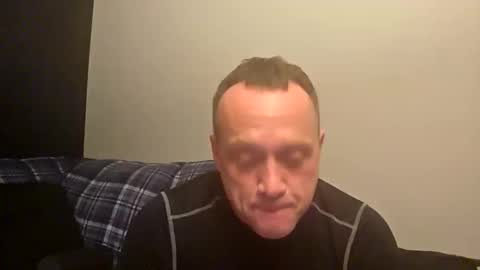 Snapshot of a47shavedgingbiside chatting on October 2025 05:44:02 AM a47shavedgingbiside online show from October 2025 05:44:02 AM