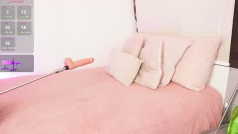 Alexandra  online show from October 2025 09:13:02 AM