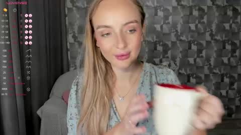 Snapshot of a_delina chatting on October 2025 02:47:01 PM Adelina online show from October 2025 02:47:01 PM