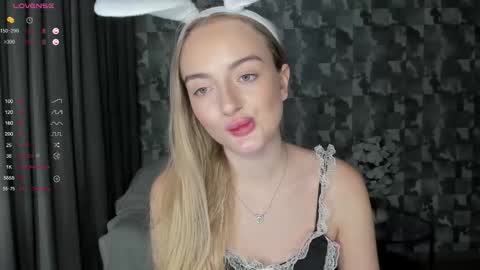 Snapshot of a_delina chatting on November 2025 02:27:01 PM Adelina online show from November 2025 02:27:01 PM