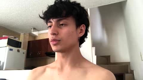 Snapshot of a_littlee_bear chatting on December 2025 05:29:01 PM a littlee bear online show from December 2025 05:29:01 PM