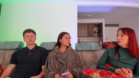 Snapshot of a_sexy_couple__ chatting on December 2024 02:13:02 PM A Sexy Couple online show from December 2024 02:13:02 PM