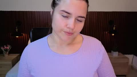 Abby Lee  online show from April 2026 07:40:02 PM