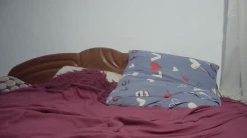 Snapshot of aalissaaxoliver chatting on February 2025 09:52:02 PM AalissaaXOliver online show from February 2025 09:52:02 PM