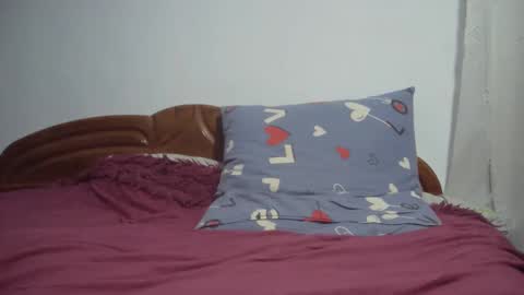 Snapshot of aalissaaxoliver chatting on February 2025 10:20:01 PM AalissaaXOliver online show from February 2025 10:20:01 PM