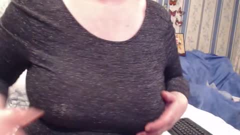 NINA online show from September 2025 08:23:01 PM