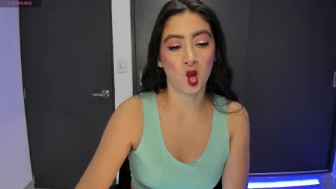 andrea online show from November 2025 12:16:02 AM