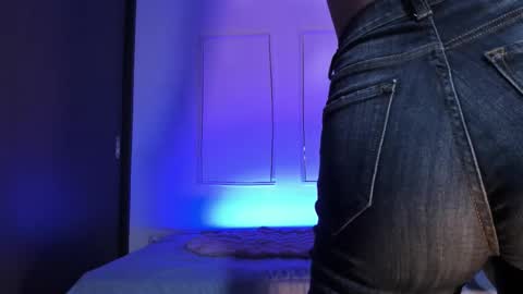 andrea online show from January 2026 03:53:02 AM