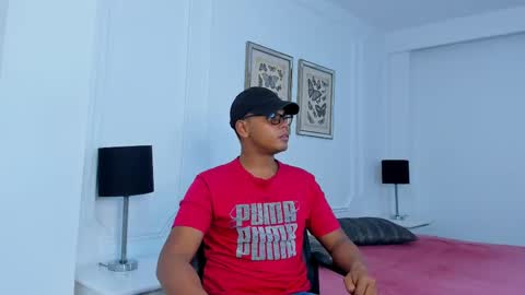 aaron_9827 online show from January 2025 12:43:02 PM