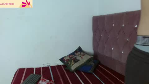 Aaron y Antonella online show from March 2026 08:31:01 PM