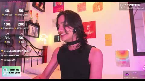 Aaron  online show from October 2025 12:20:02 AM