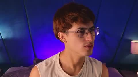 Snapshot of aaron_eze chatting on July 2026 12:09:01 PM Aaron Ezequiel online show from July 2026 12:09:01 PM