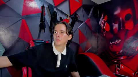 Aaron online show from December 2025 09:53:02 PM