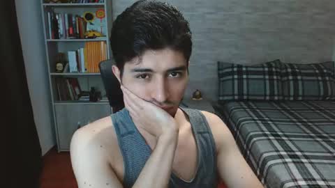 Aaron online show from September 2025 06:57:01 PM