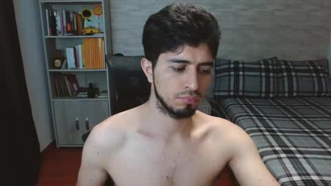 Aaron online show from September 2025 07:02:01 AM