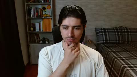 Aaron online show from April 2026 08:09:02 PM