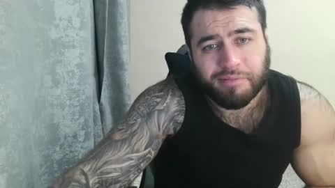 Snapshot of aaron_royal chatting on November 2025 04:39:01 PM Davin tayl online show from November 2025 04:39:01 PM