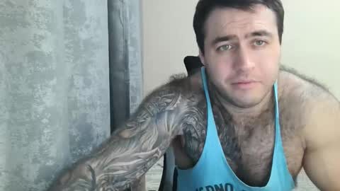 Snapshot of aaron_royal chatting on November 2025 05:58:02 PM Davin tayl online show from November 2025 05:58:02 PM