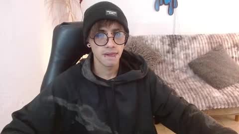 Aaron online show from February 2026 11:14:02 AM