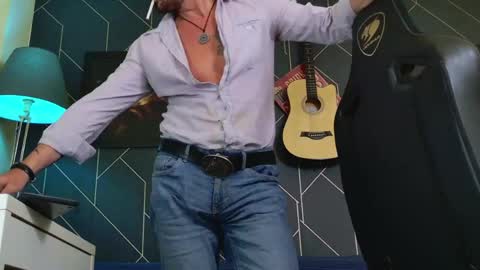 Aaron online show from March 2026 02:58:02 PM