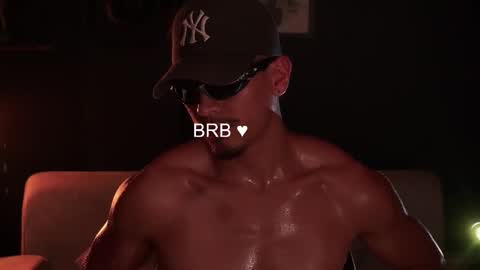 Snapshot of aaronfox_ chatting on November 2025 08:36:02 AM AARON online show from November 2025 08:36:02 AM