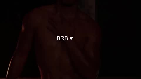 Snapshot of aaronfox_ chatting on December 2025 08:41:01 AM AARON online show from December 2025 08:41:01 AM