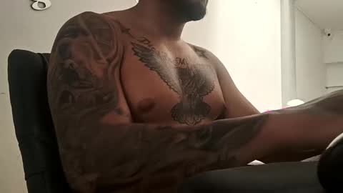 ig aaron hunter123 online show from January 2025 06:21:01 PM