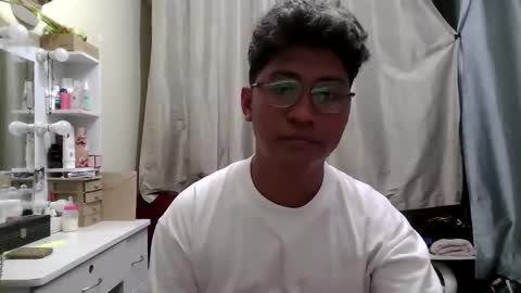 aasher15 online show from March 2026 09:21:02 AM