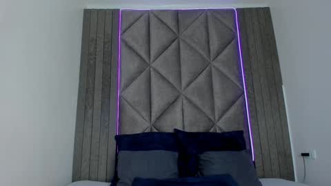 Snapshot of aashleytaylor chatting on January 2025 02:00:02 AM AASHLEY online show from January 2025 02:00:02 AM