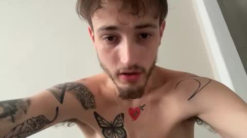 aazdaan online show from April 2026 09:43:01 PM